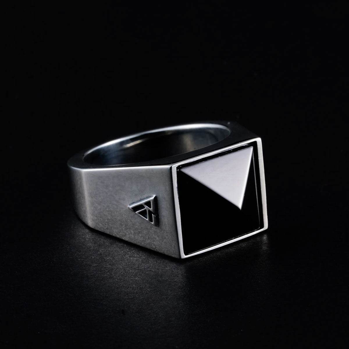 KART - Dark Studs Ring - EDEN ROCK STORE