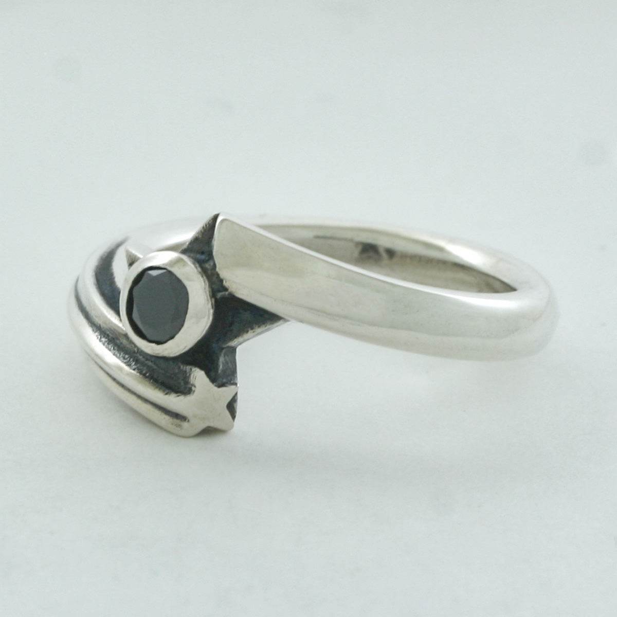 Rock and Justice EDEN - Shining Star Ring CZ/BK - EDEN ROCK STORE