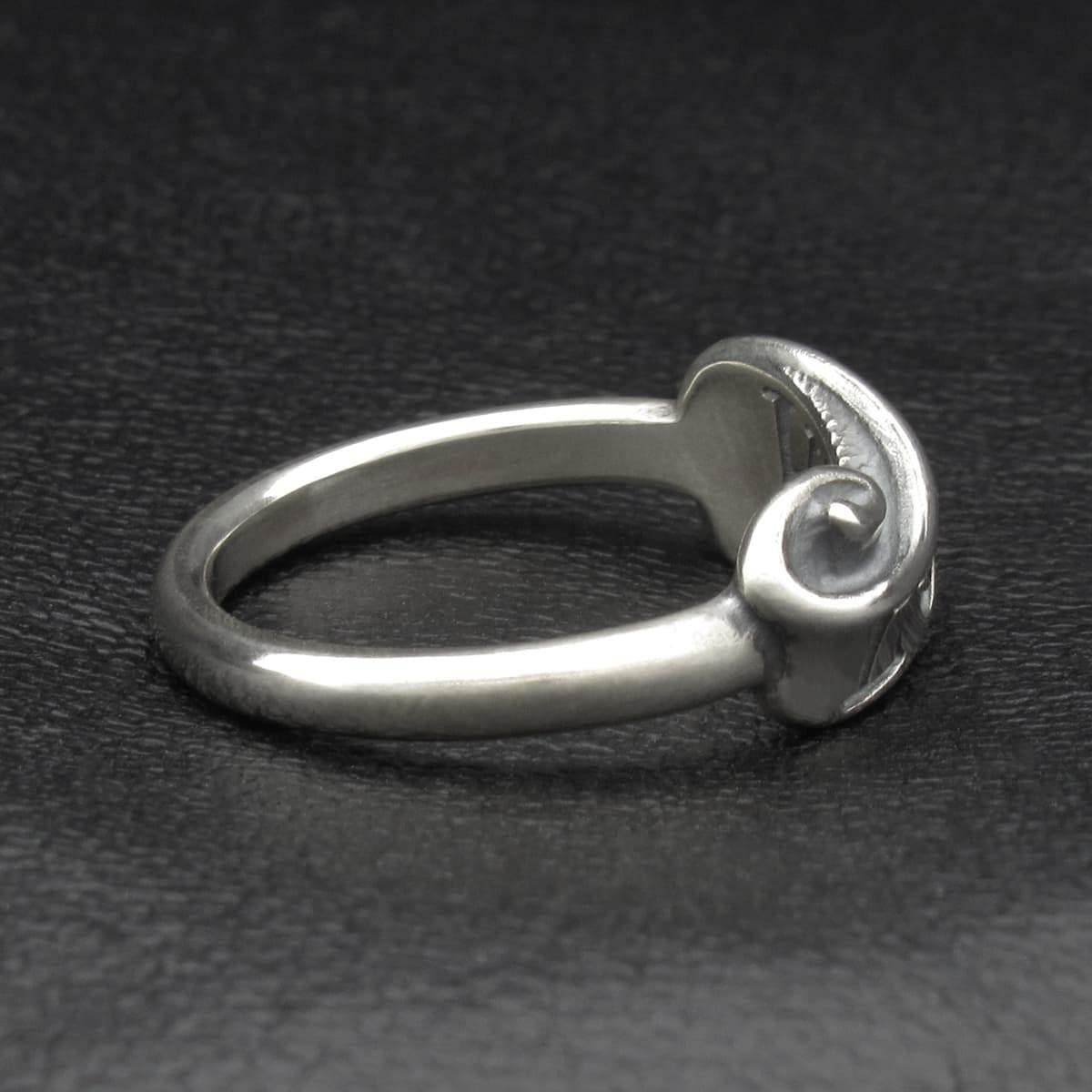 RAT RACE - Sweet Little Ribbon Ring / LOVE - EDEN ROCK STORE