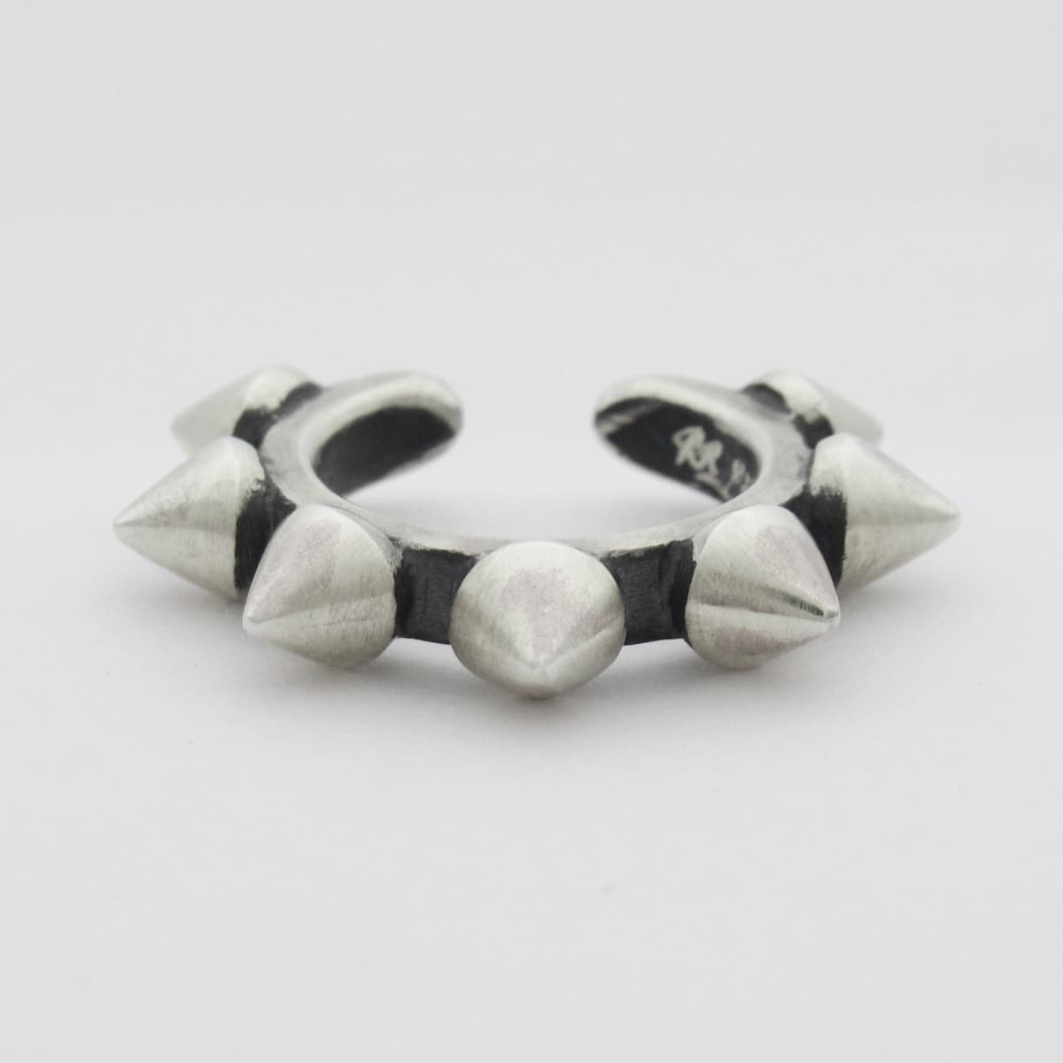 RAT RACE - Studs Ear Cuff "C5" - EDEN ROCK STORE