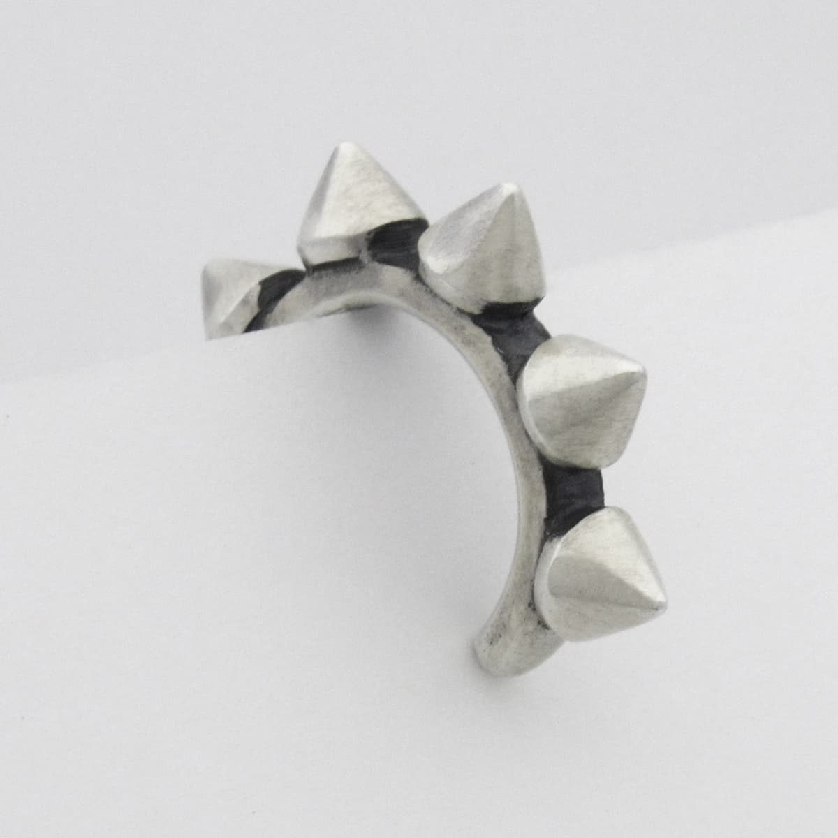 RAT RACE - Studs Ear Cuff "C5" - EDEN ROCK STORE