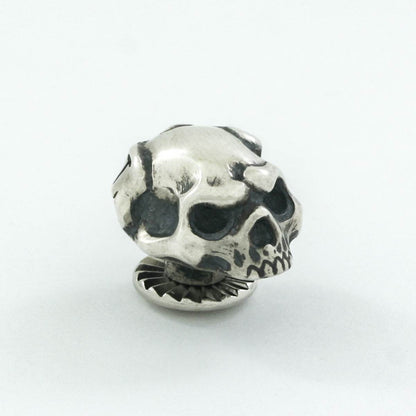 EDEN Skull Studs