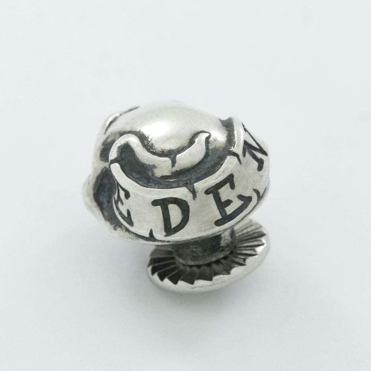 EDEN Skull Studs