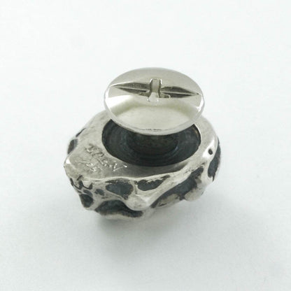 EDEN Skull Studs