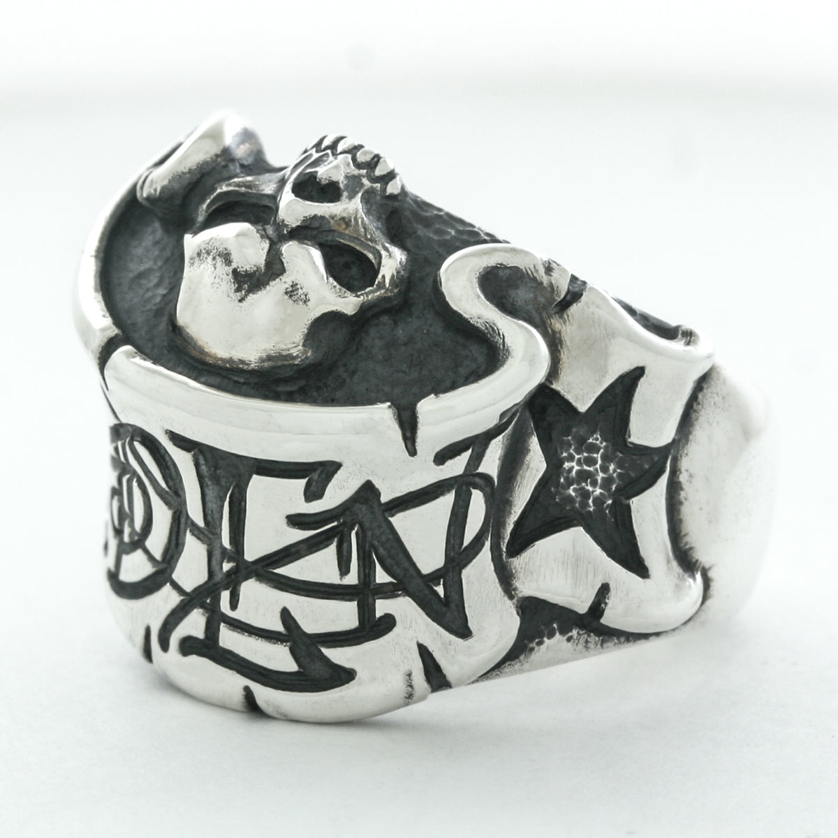 Flag Ring "EDEN"